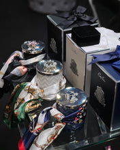 Load image into Gallery viewer, COTE NOIRE HERRINGBONE CANDLE WITH SCARF - NAVY & SILVER - CROWN BROOCH - GARDEN IN VERSAILLES